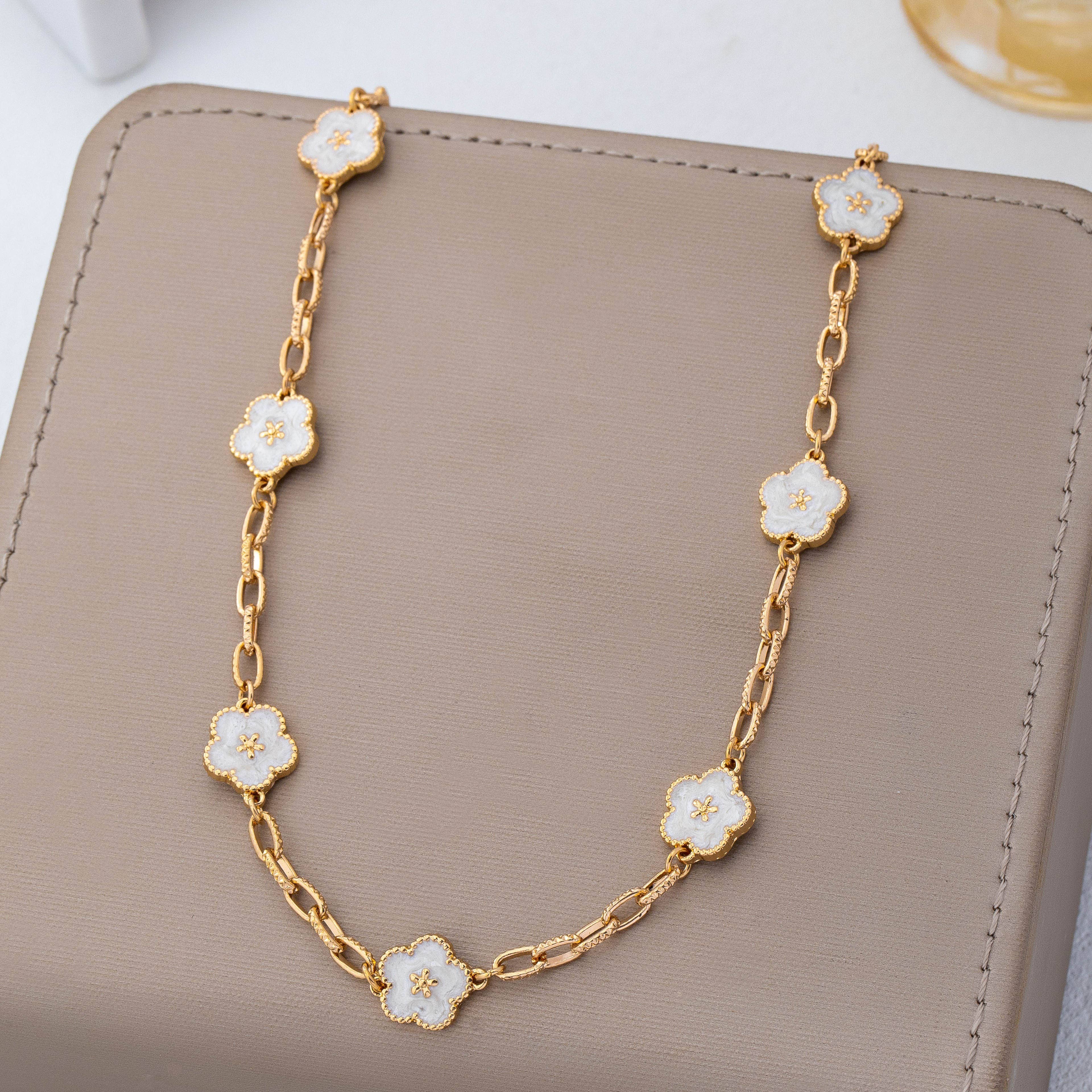 Vintage-Inspired White Enamel Floral Necklace | 80N93188