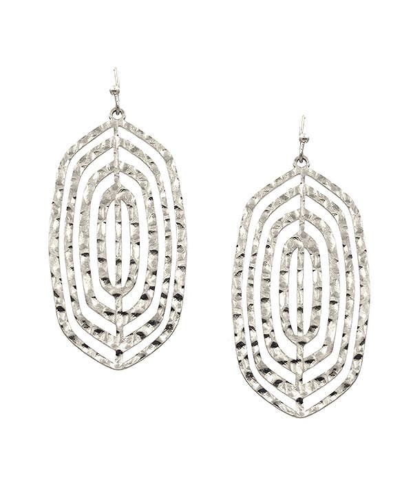 ( C408 )  HAMMERED METAL MOROCCAN PATTERN EARRING