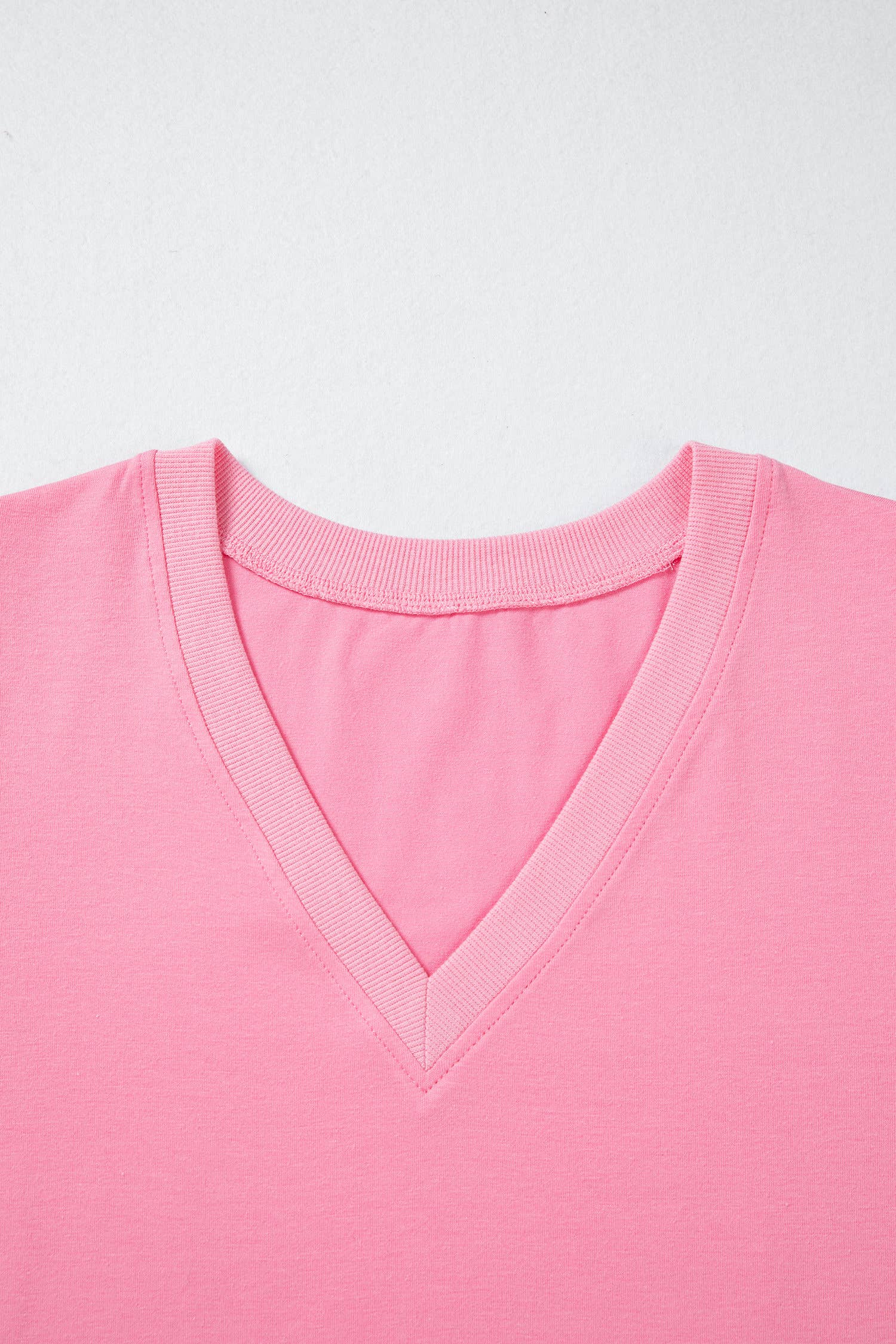 Plus Size Solid Color V Neck Short Puff Sleeve Blouse (S-4X)