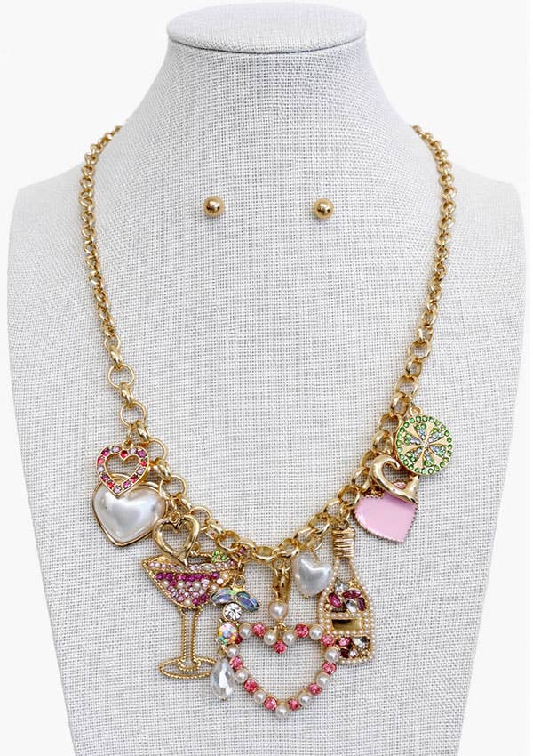 ( S025 )  HEART COCKTAIL CHARM PENDANT CHAIN NECKLACE