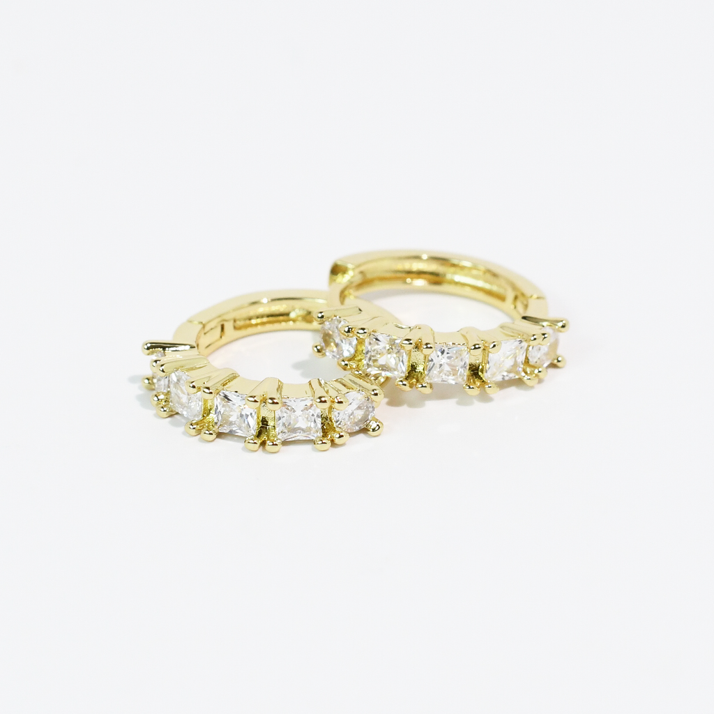 Sparkle Huggies Gold