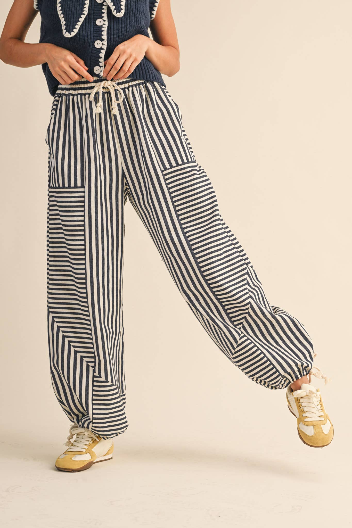 MIXED STRIPES PARACHUTE PANTS MP4366