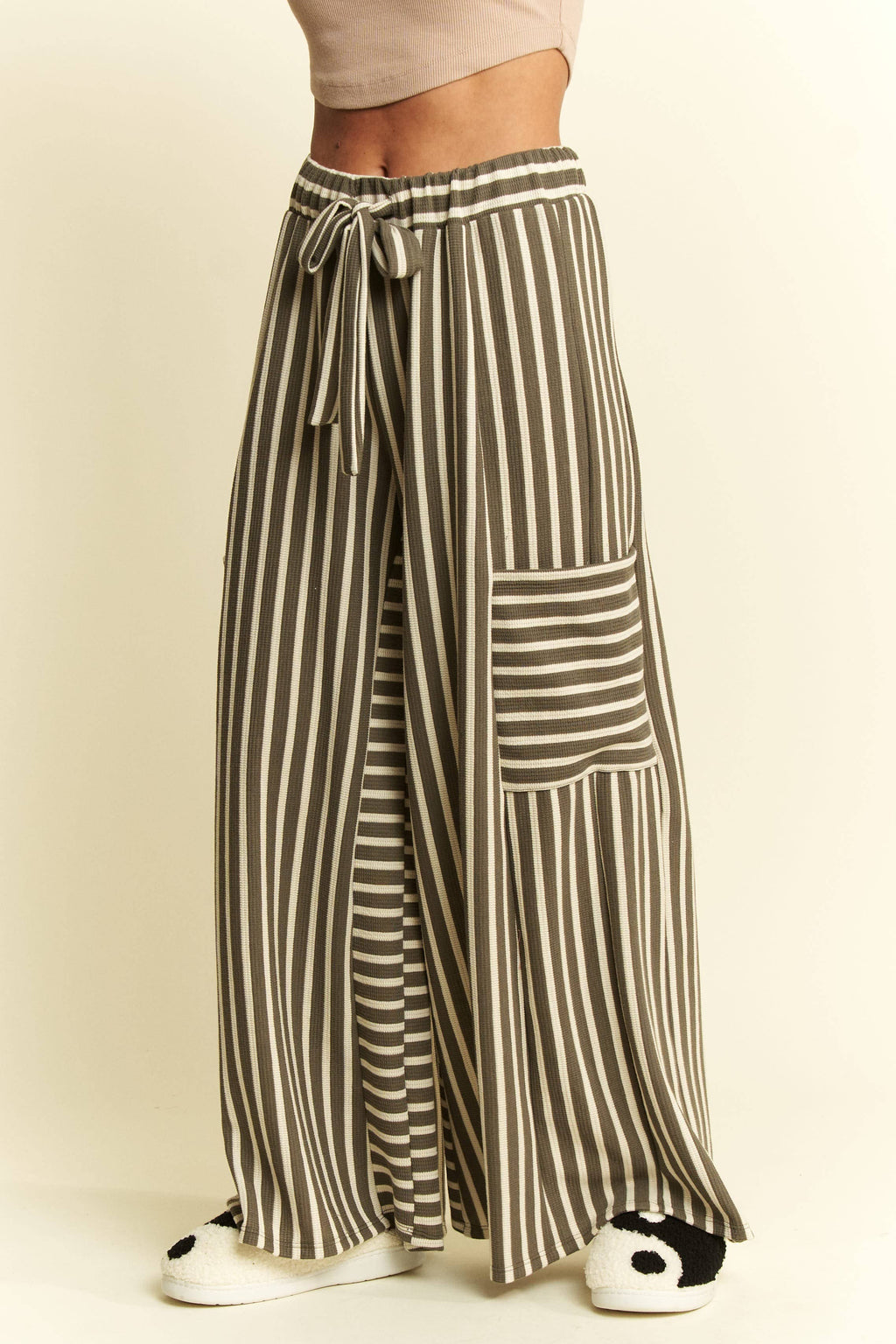 STRIPE WIDE LEG PANTS
