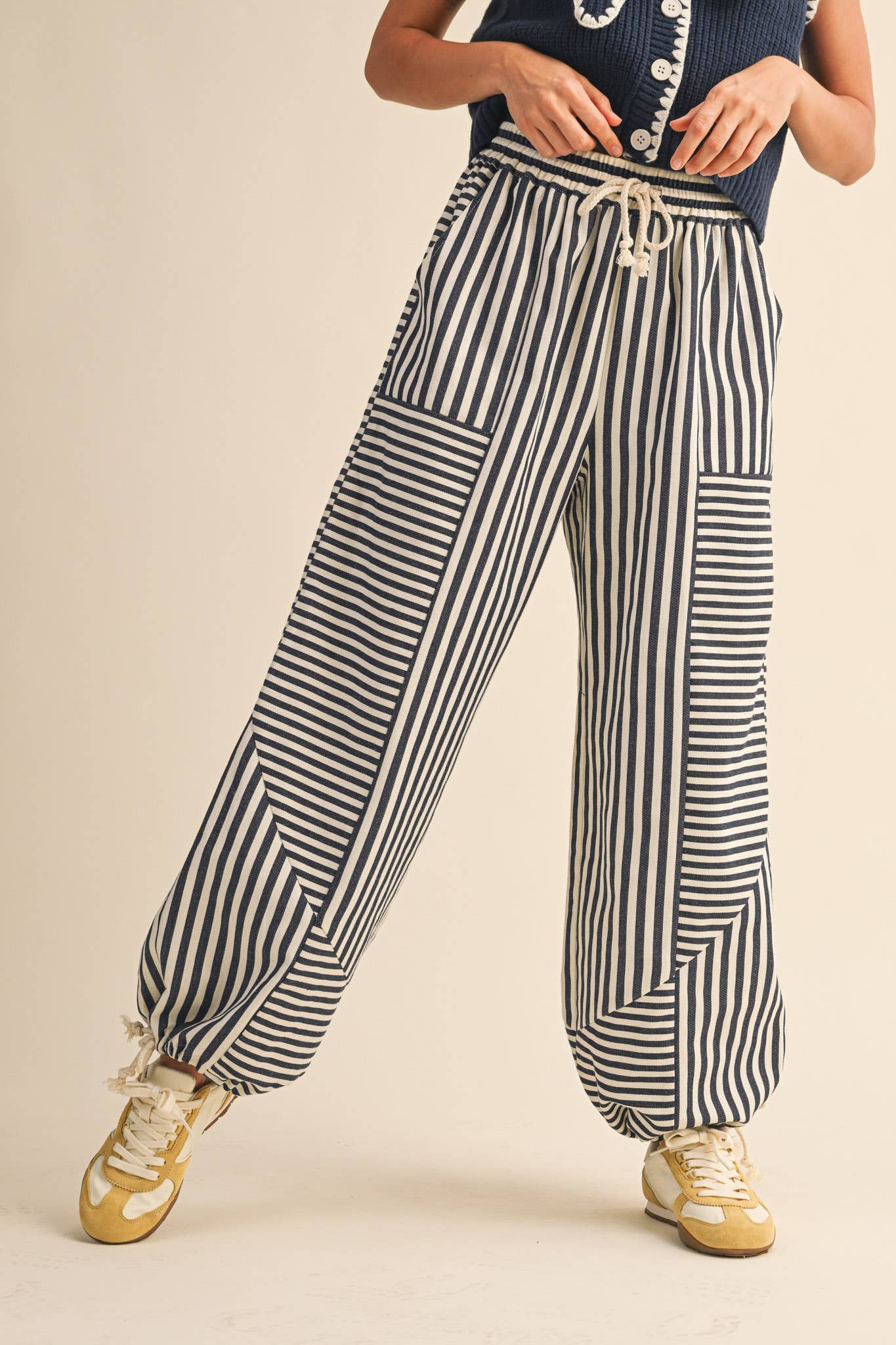 MIXED STRIPES PARACHUTE PANTS MP4366