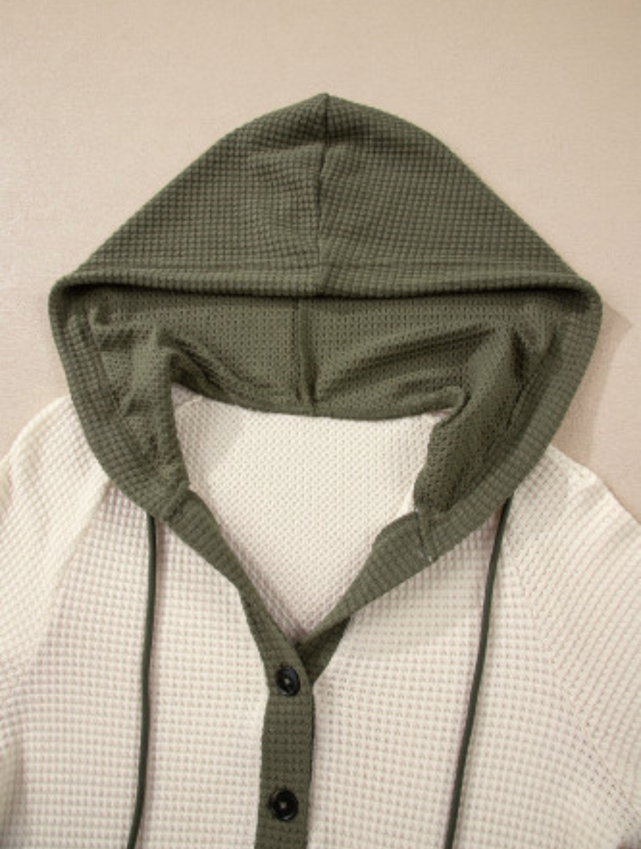 White waffle contrast, half buttoned, hooded pullover