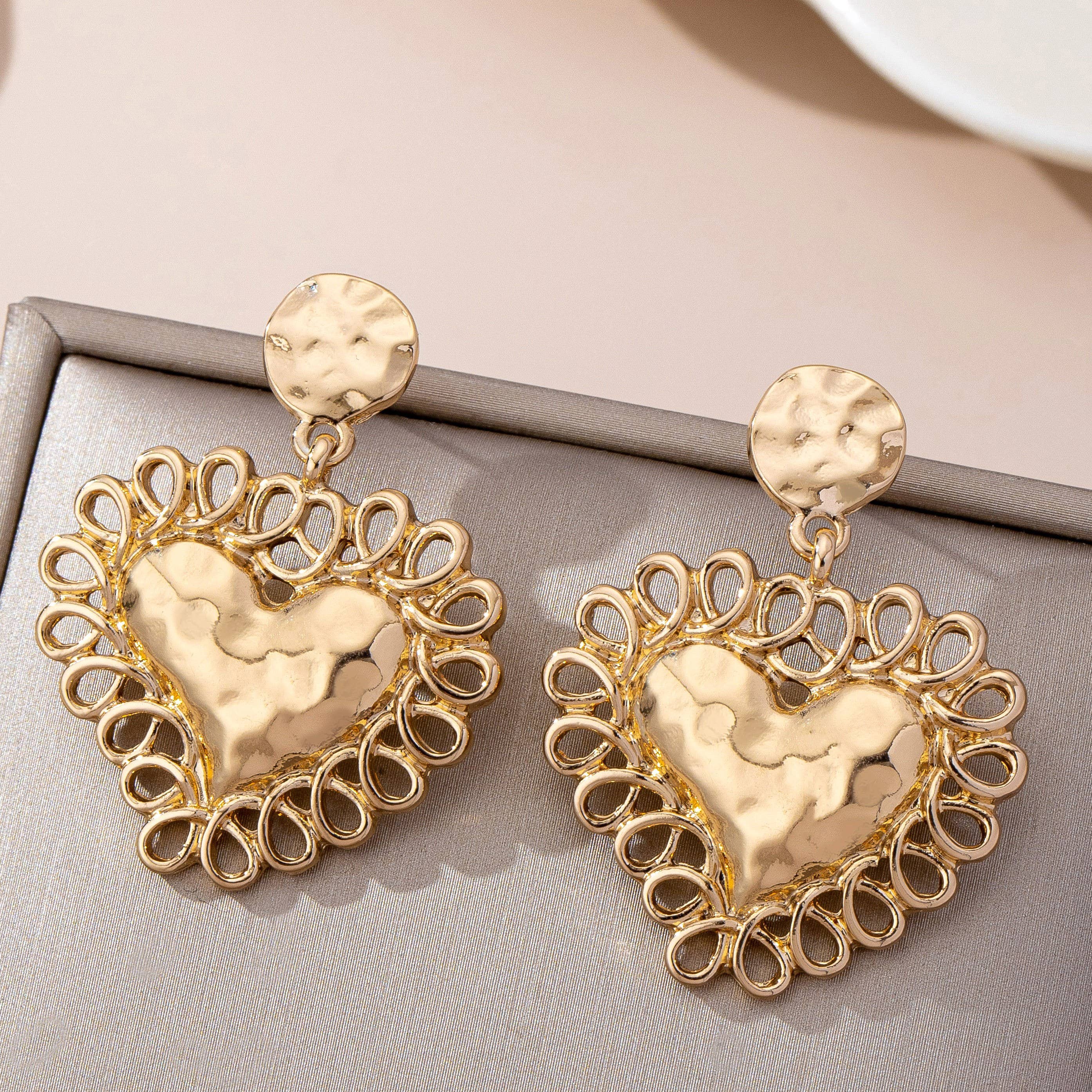 Ornate Hammered Heart Drop Earrings | 80E61656