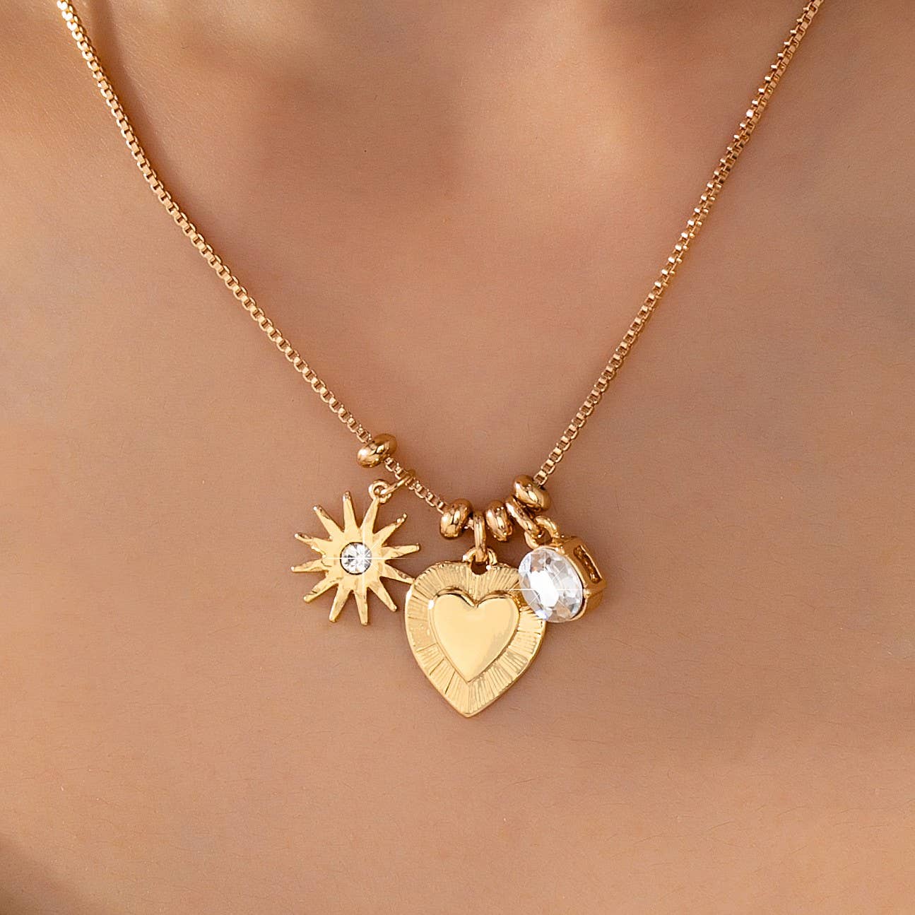 Celestial Heart and Starburst Charm Necklace | 80N93135